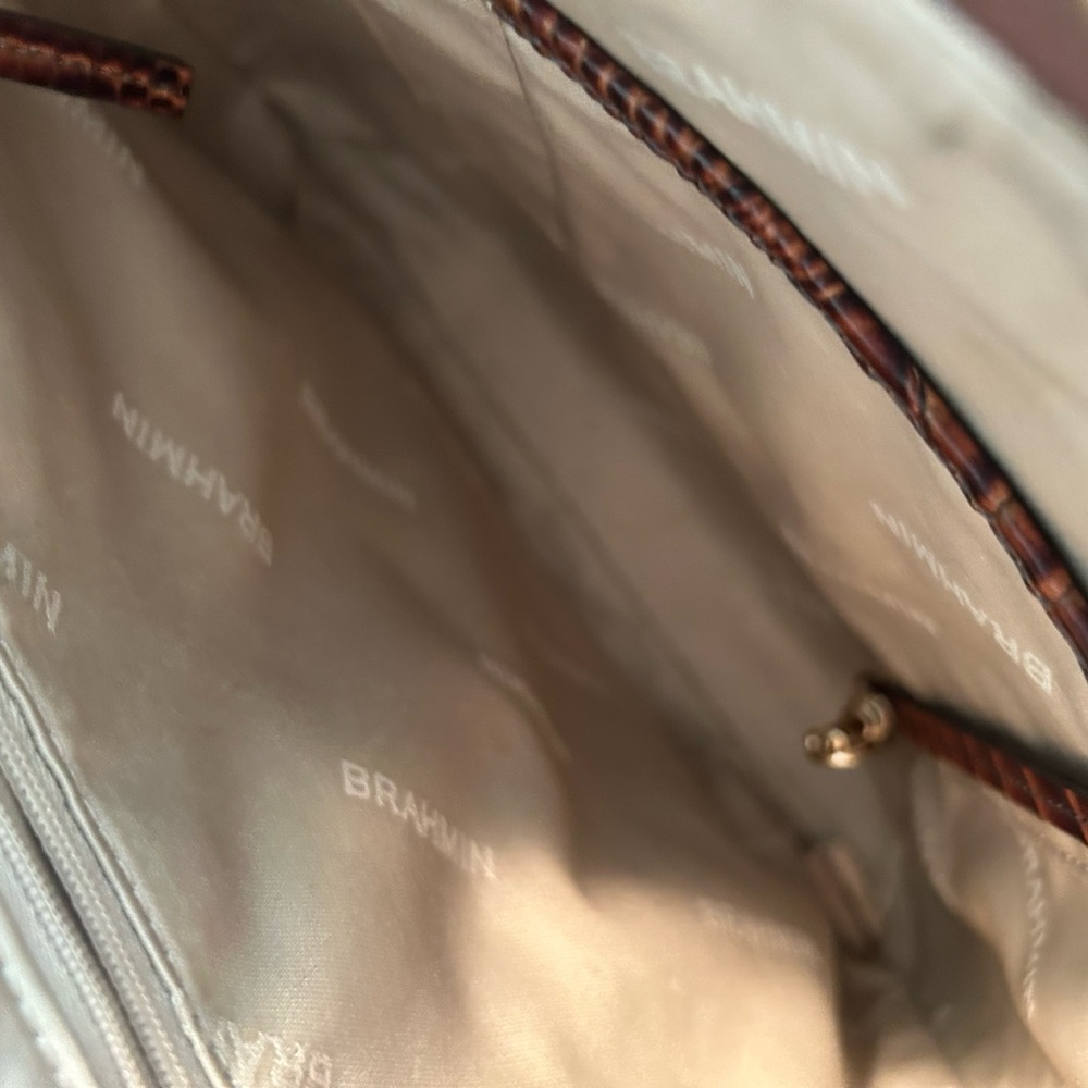 Like new Brahmin Brown Messenger Bag with Crocodile Embossed Leather - Picture 6 of 7